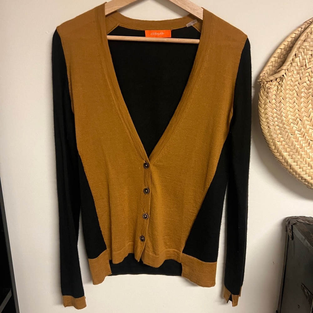 Christopher Fischer 100% Cashmere V-Cardigan size Medium